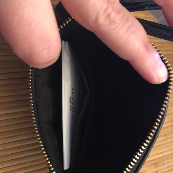 Coach wristlet new with tags - Picture 4 of 4